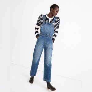 Madewell Relaxed Overalls in Irwell Wash